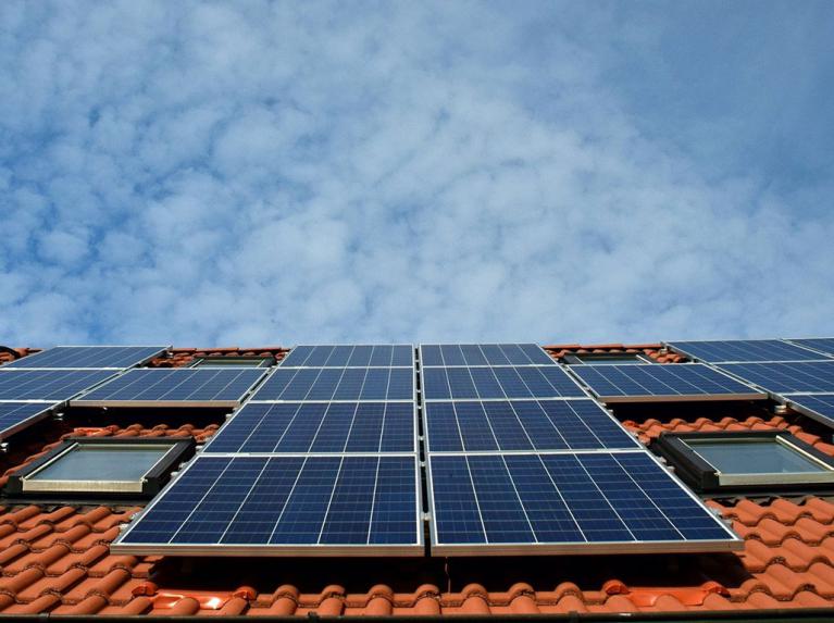 La nouvelle technologie bi-verre des panneaux solaires SOLARWATT
